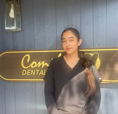Dental Assistant Simar