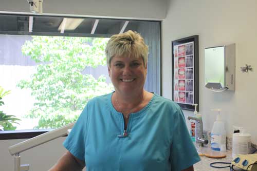 Suzanne-dentist-in-sumner-wa